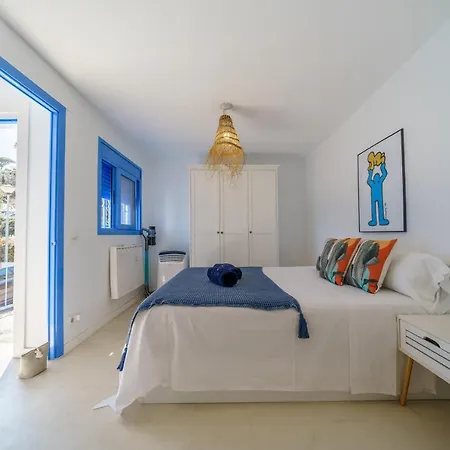 Perla Azul Lux, Vista Mar En Cala Canyelles, Aircon Apartment *